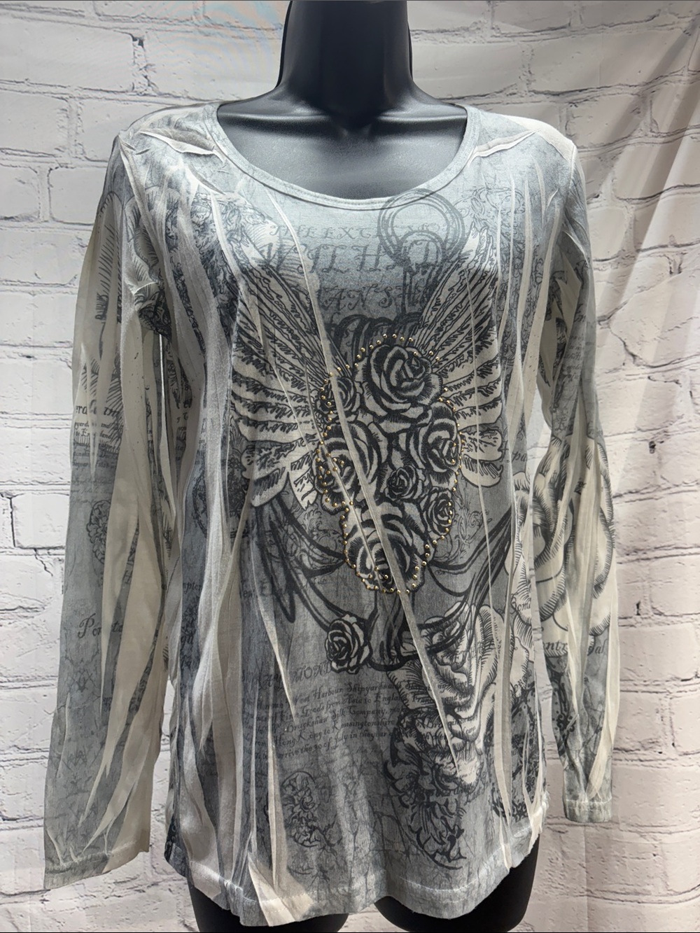 Women's Long-Sleeve Floral Wing Graphic Tee - Gray